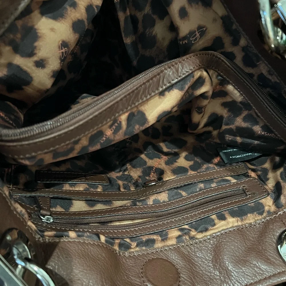 B. Makowsky Large Leather Shoulder Tote Bag - Picture 6 of 13